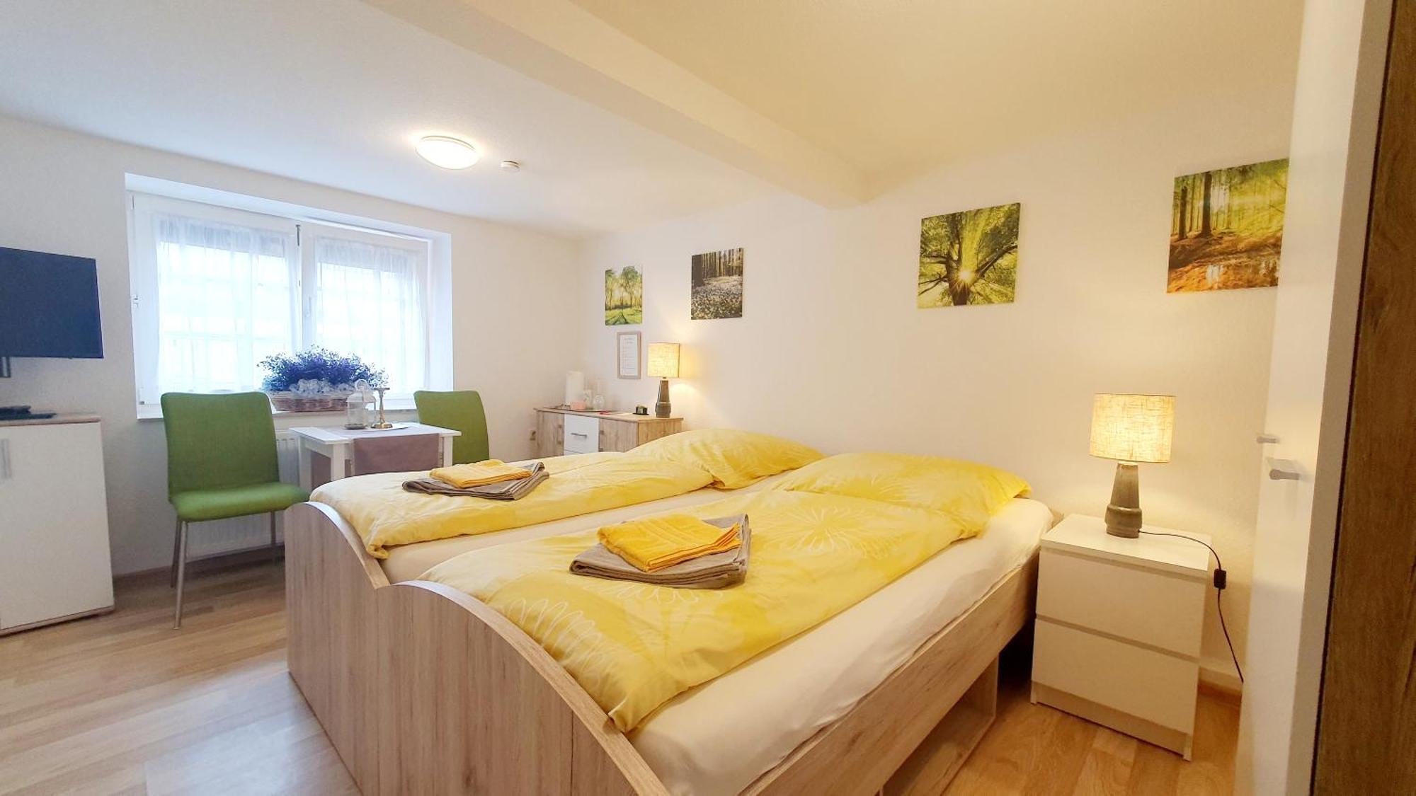 Apartment Gruener Fuerst Mit Sitzecke Im Innenhof & Naehe Park & Erdgeschoss Bad Muskau Eksteriør bilde