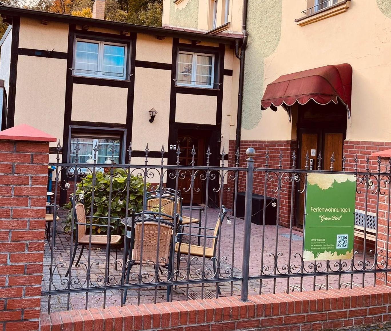 Apartment Gruener Fuerst Mit Sitzecke Im Innenhof & Naehe Park & Erdgeschoss Bad Muskau Eksteriør bilde